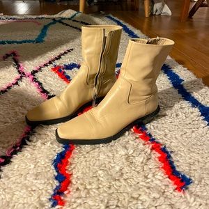 Brand new beige Zara cowboy boots, size 38